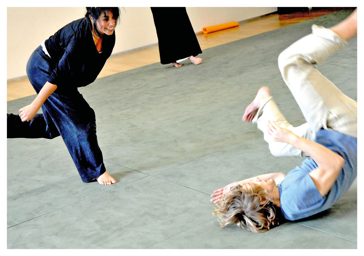 BA Tanz, Kontext, Choreographie, 2010-13 Training, 2011. Auf dem Bild: Julia Rodriguez, Philipp.Enders.
